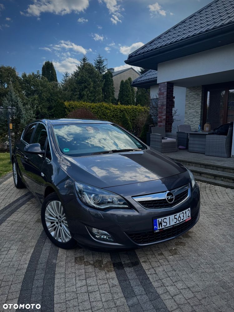 Opel Astra 1.4 T Cosmo - 2