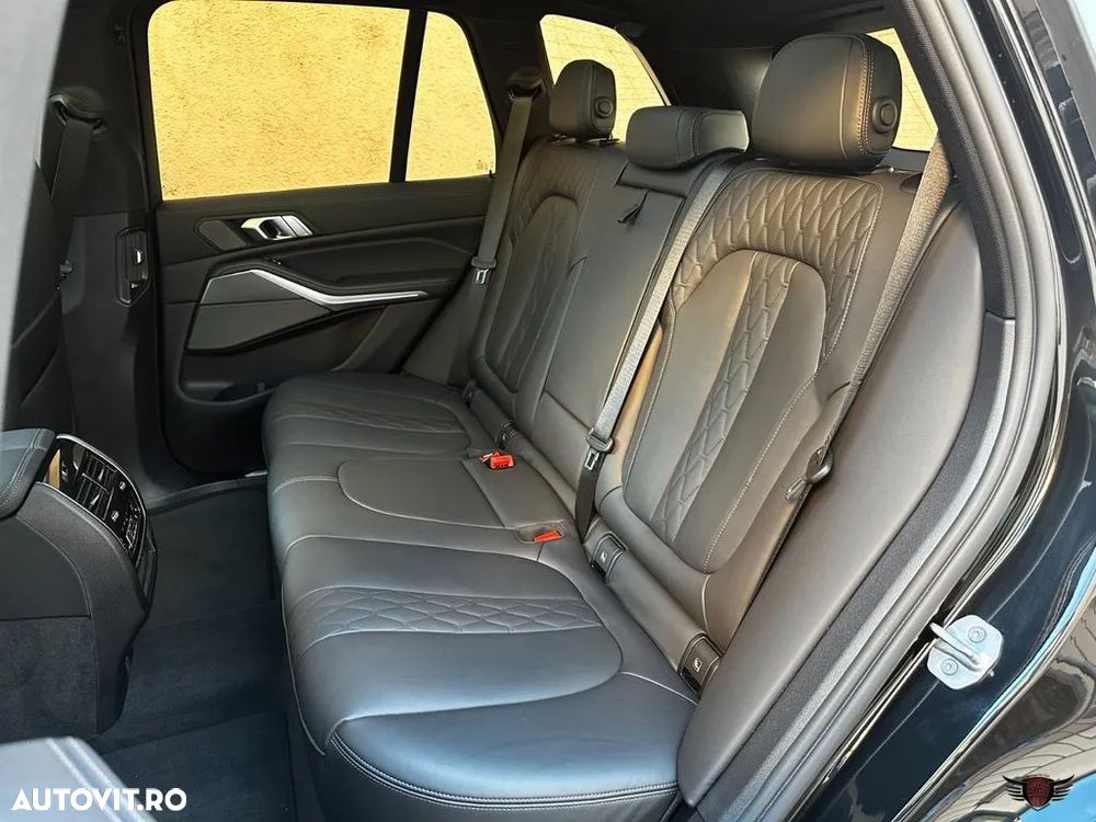 BMW X5 xDrive30d - 33