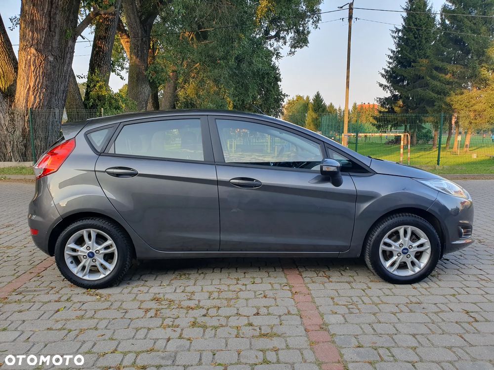 Ford Fiesta 1.0 Celebration - 11