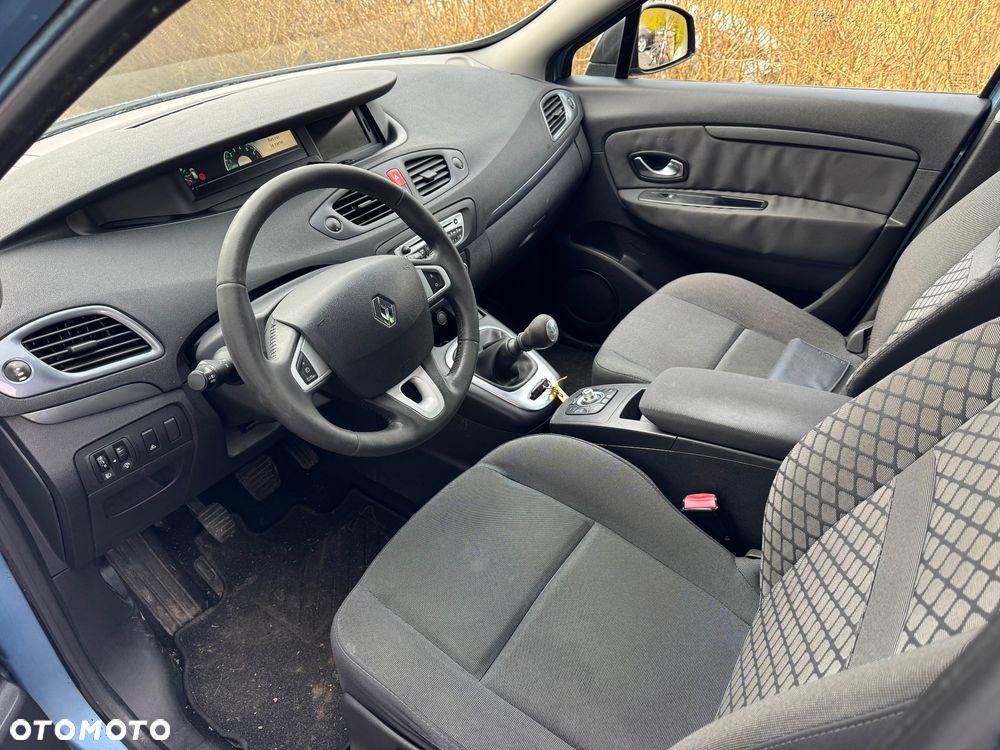 Renault Scenic 1.6 16V 110 Authentique - 10