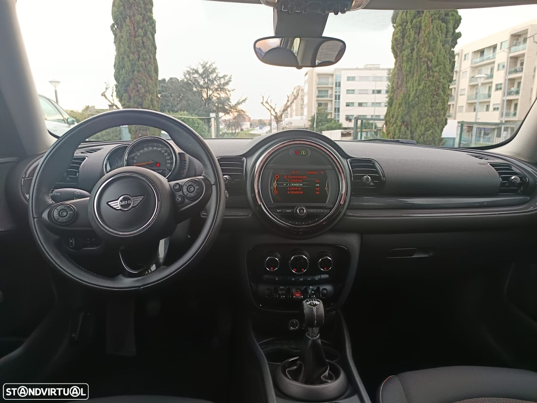 MINI Clubman One D - 29