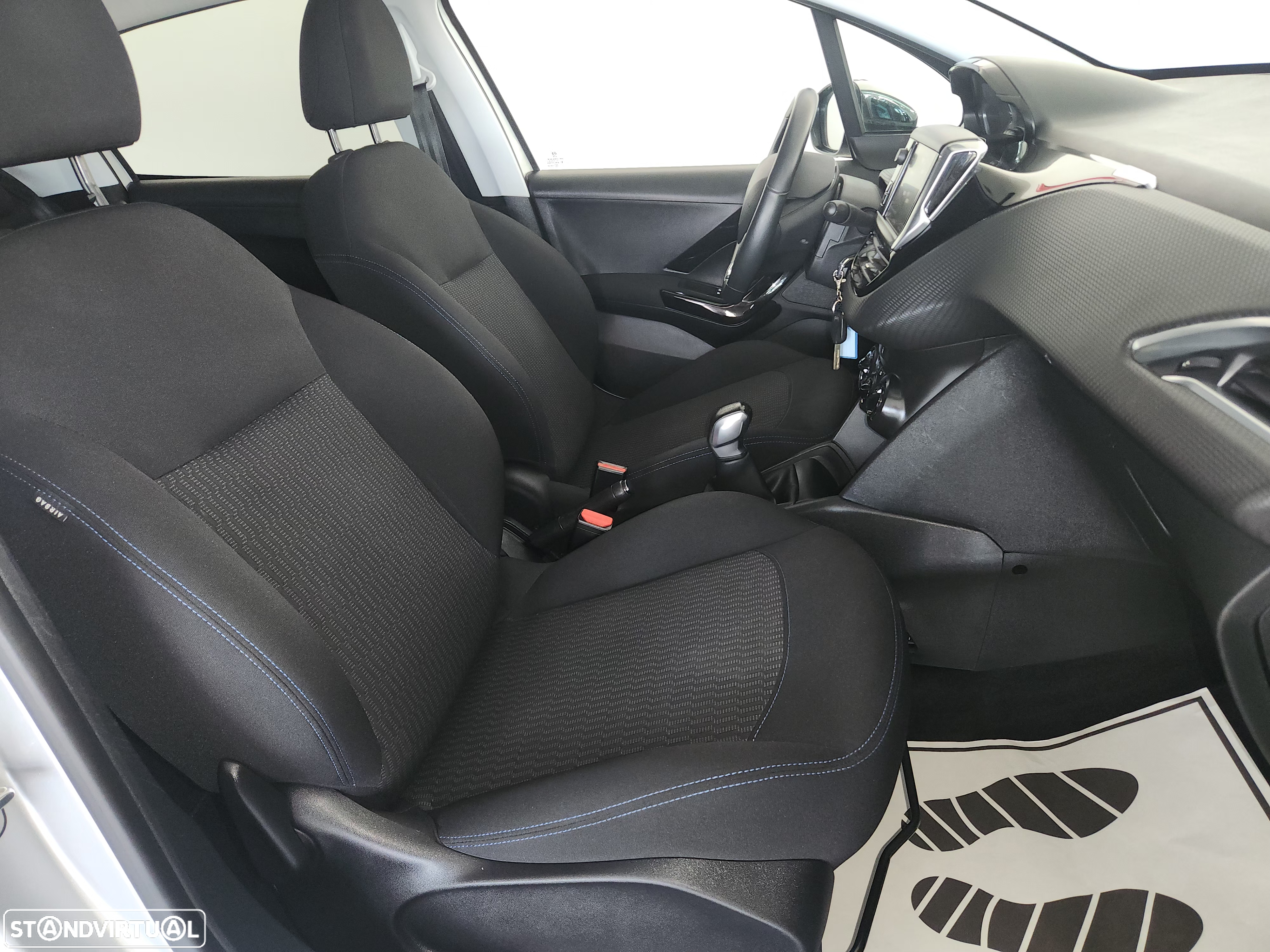 Peugeot 208 1.2 PureTech Style - 41