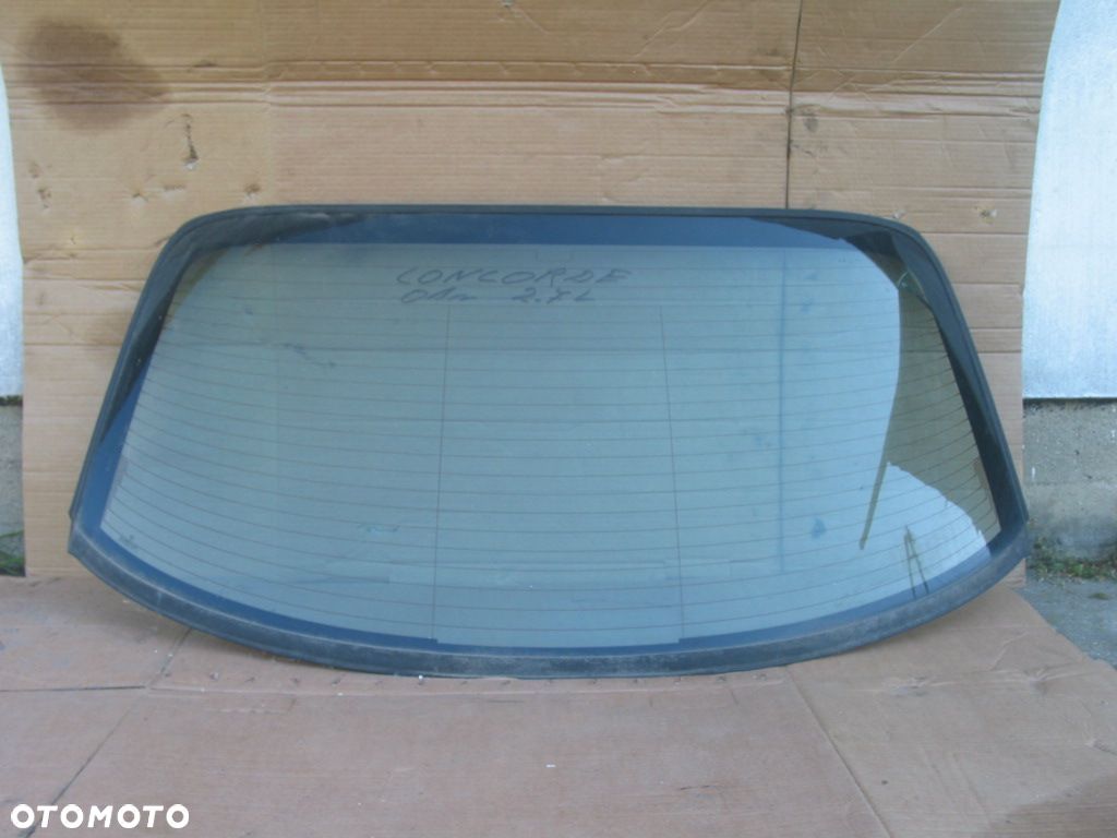 szyba tył tylna Chrysler Concorde 98-04r. - 1