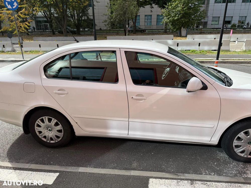 Skoda Octavia 1.6 TDI Ambiente - 4
