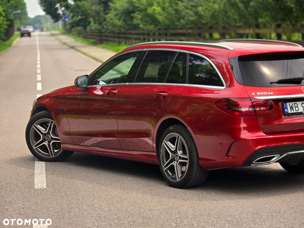 Mercedes-Benz Klasa C 300 de 9G-TRONIC - 40