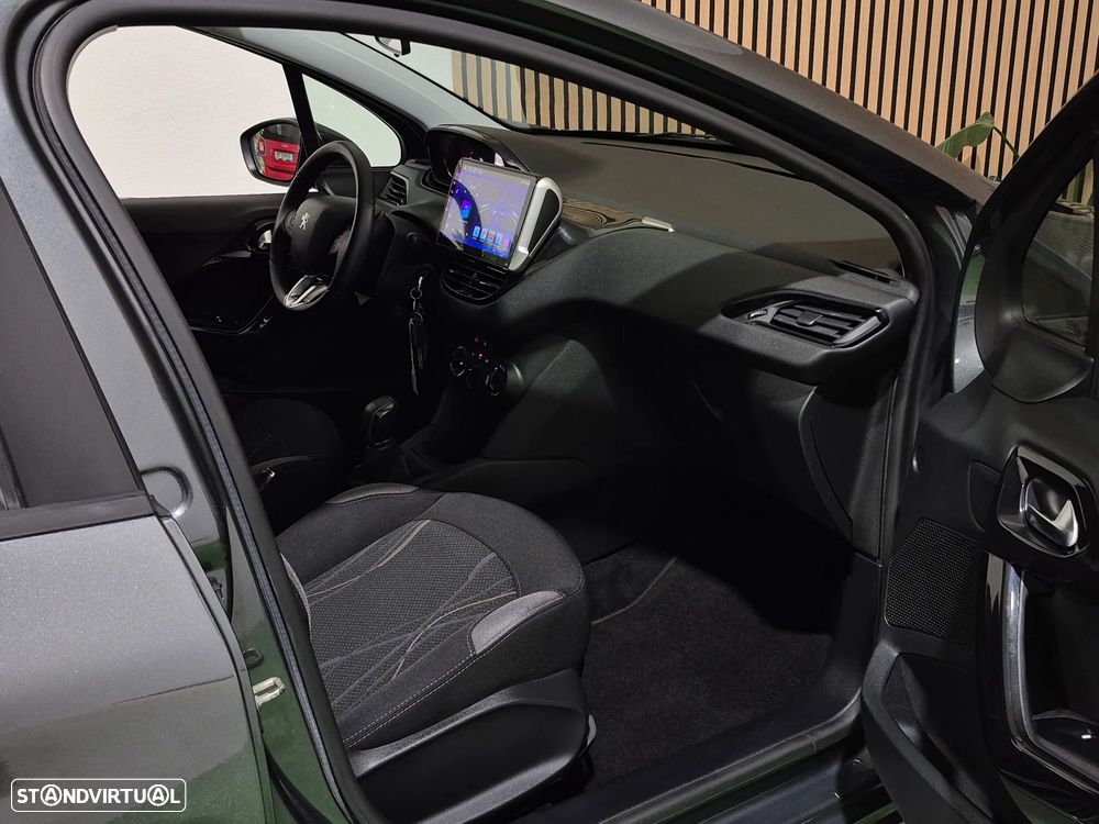 Peugeot 208 1.2 VTi Active - 17