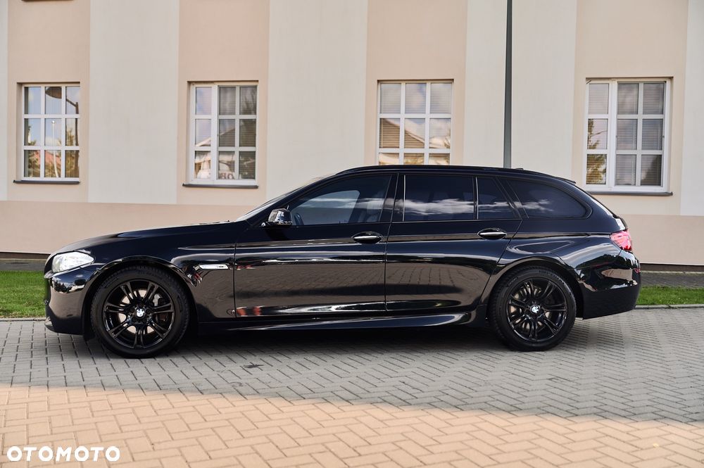 BMW Seria 5 530d xDrive - 14