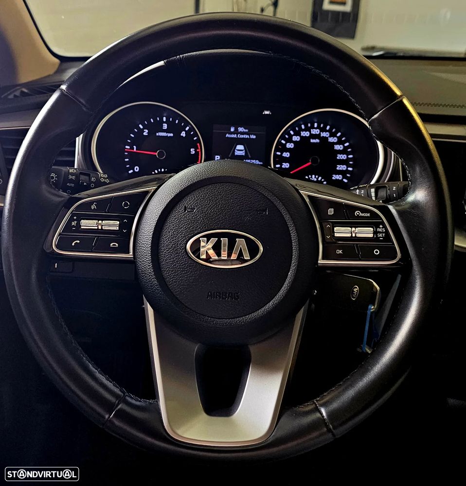 Kia Ceed SW 1.6 CRDi Drive+SRF 7DCT - 22