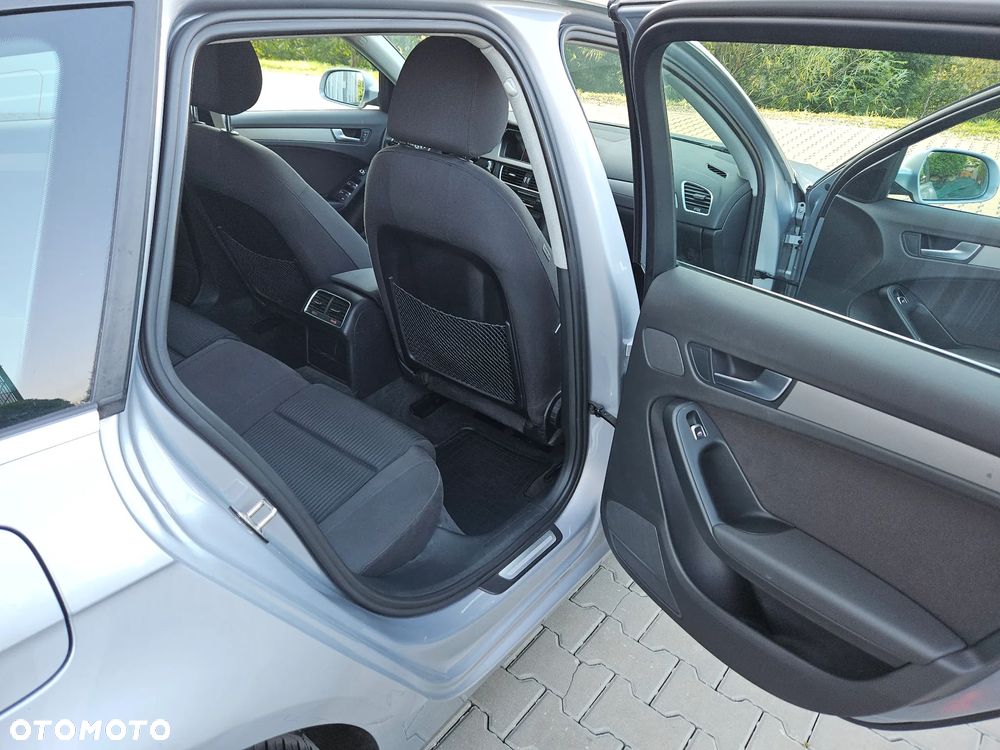 Audi A4 Avant 2.0 TDI DPF Ambiente - 10
