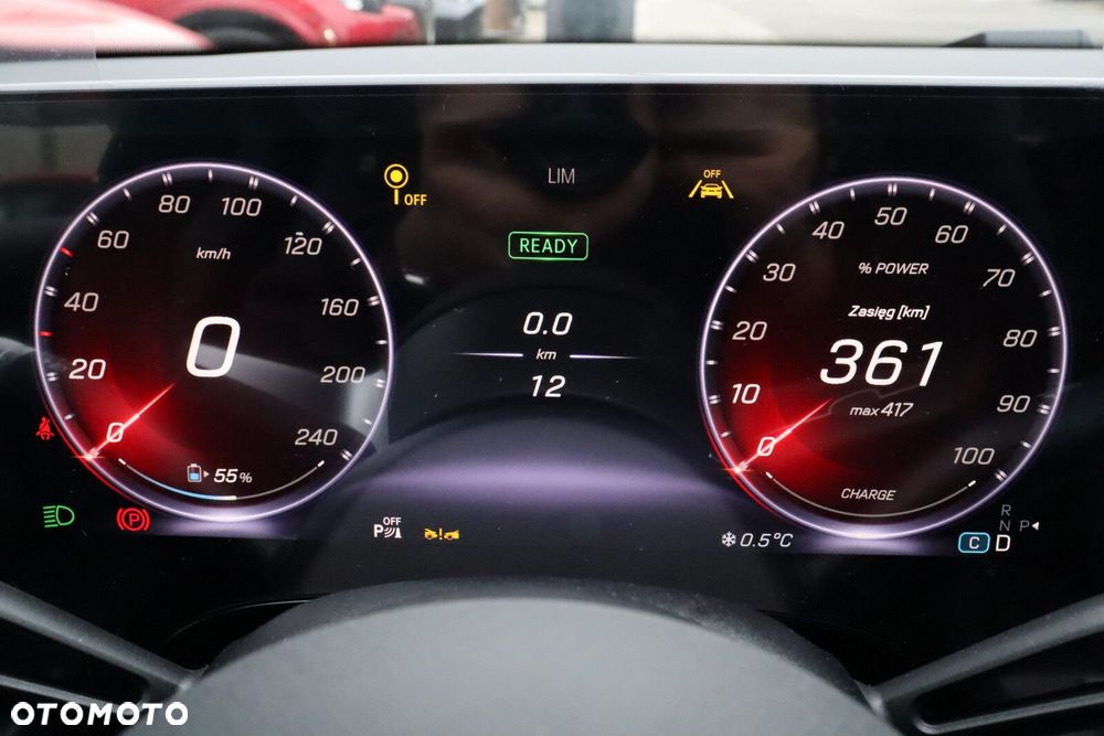 Mercedes-Benz CLA - 16