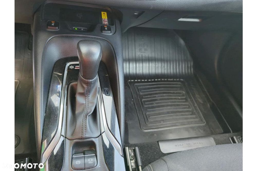 Toyota Corolla 1.8 Hybrid Comfort - 10