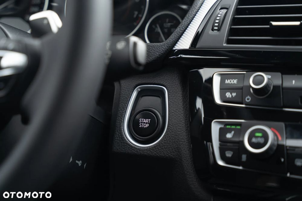 BMW Seria 3 - 34