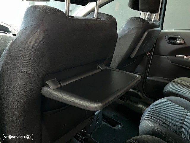 Peugeot 5008 1.6 HDi Executive - 13