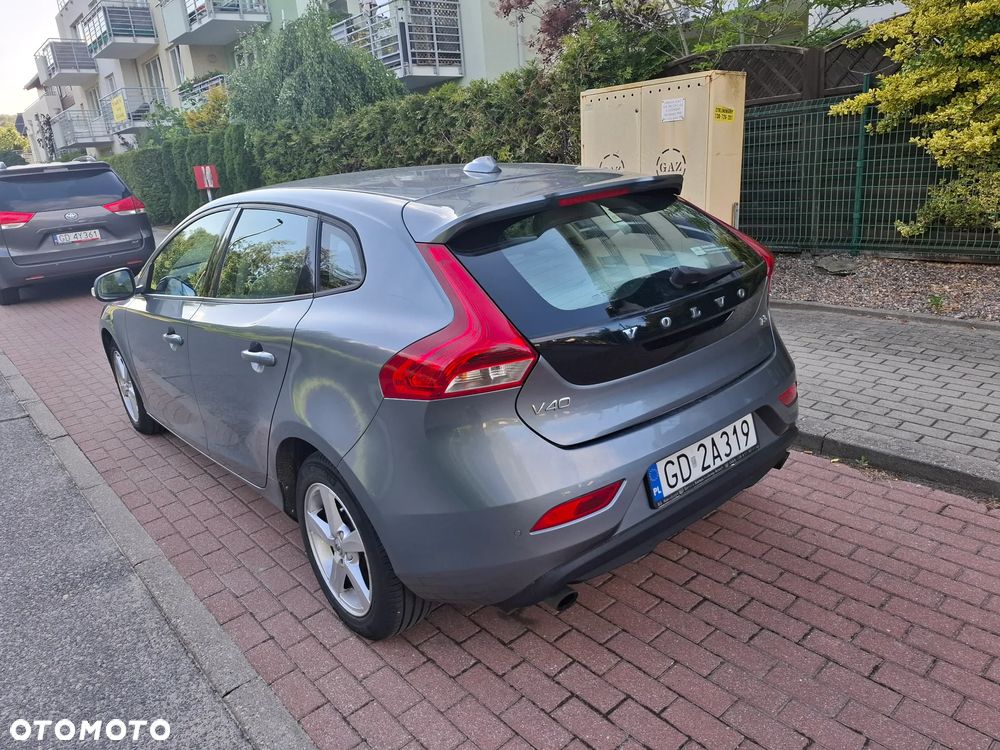 Volvo V40 T3 Drive-E Kinetic - 3