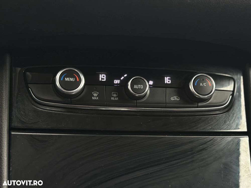 Opel Grandland X Plug-in-Hybrid 1.6 DI Start/Stop Aut Elegance - 28