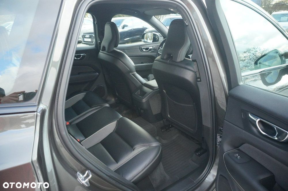 Volvo XC 60 - 31