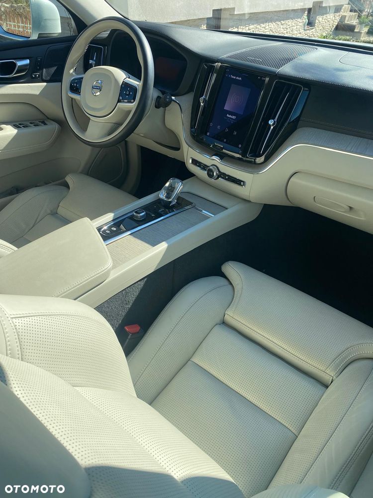 Volvo XC 60 - 30