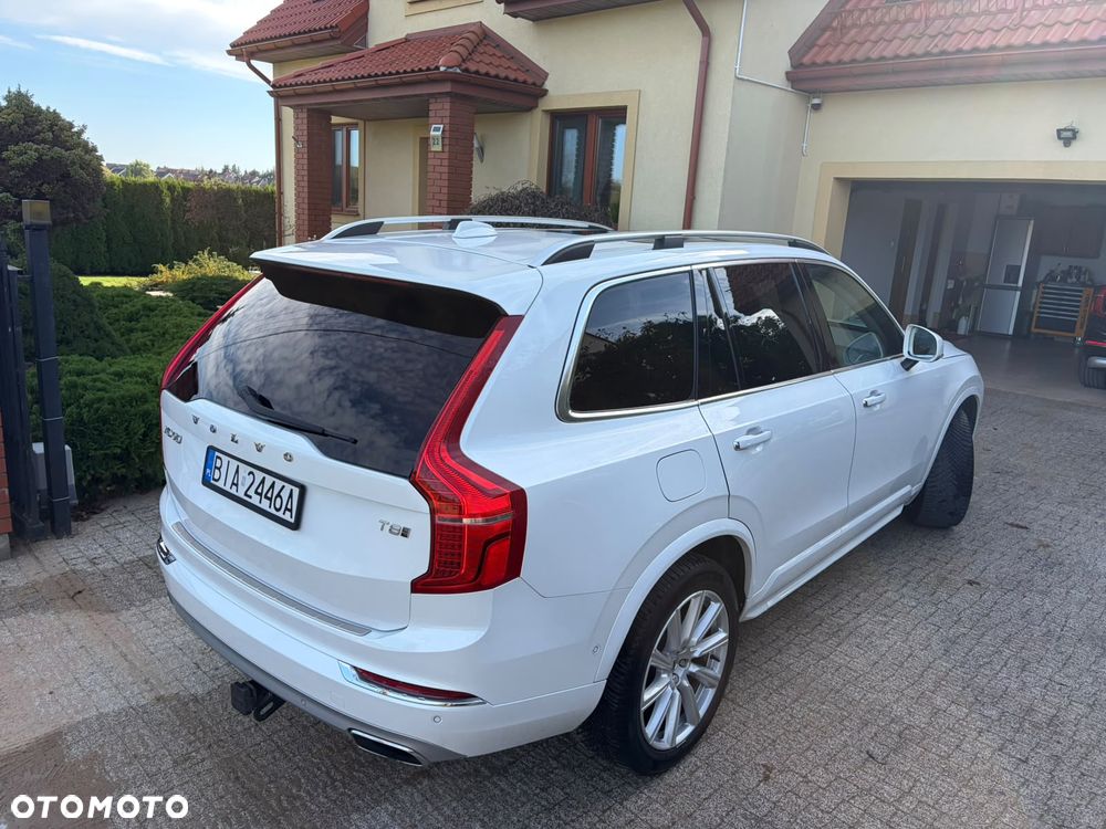 Volvo XC 90 T8 AWD Plug-In Hybrid Momentum 7os - 7