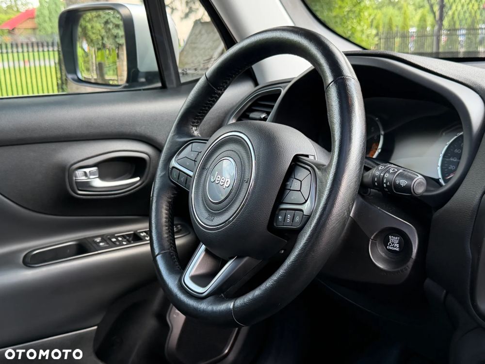 Jeep Renegade 1.4 MultiAir Limited - 26