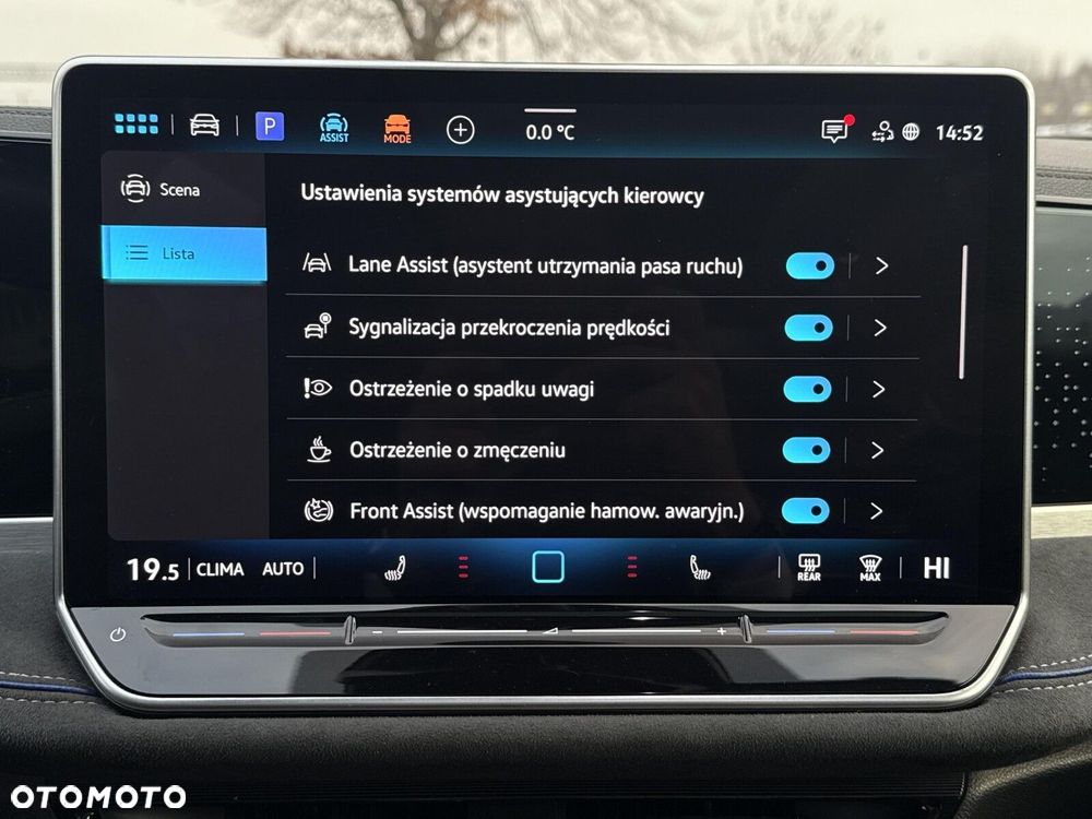 Volkswagen Passat Variant 2.0 TDI SCR 4Mot R-Line DSG - 26