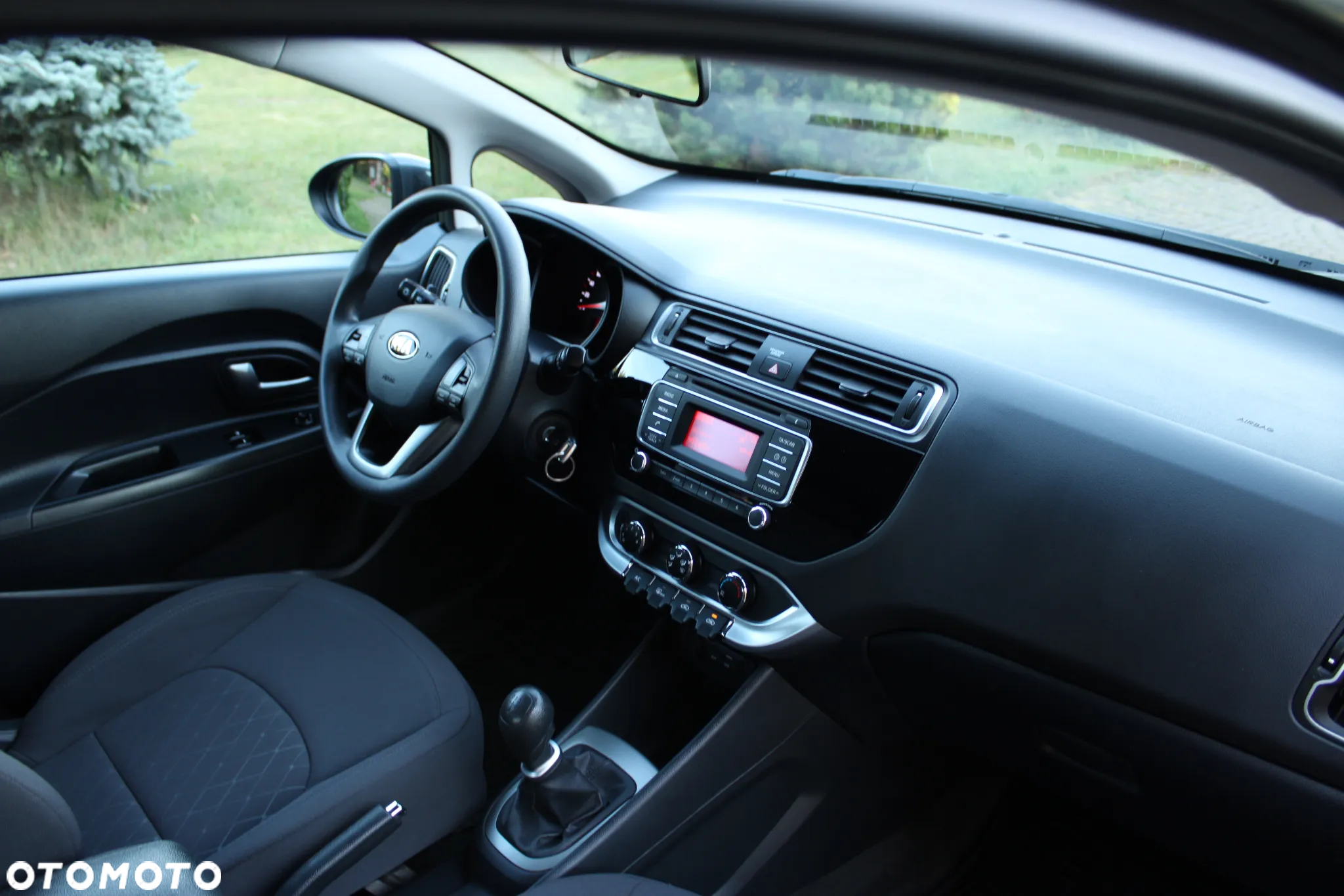 Kia Rio 1.4 M - 26