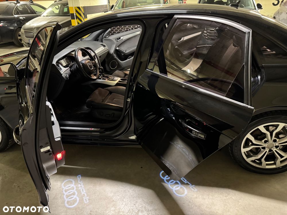 Audi A4 Limousine - 3