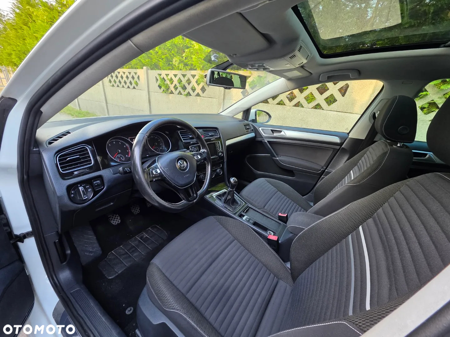 Volkswagen Golf 1.2 TSI BlueMotion Technology Cup - 11