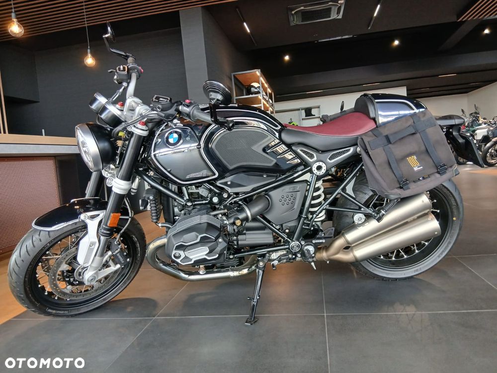 BMW R - 1