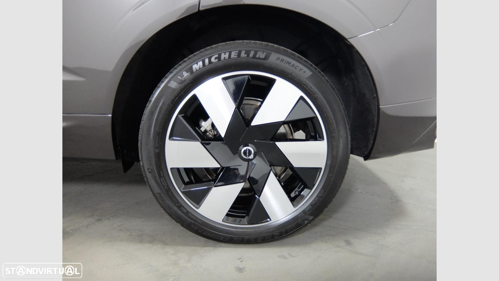 Volvo XC 60 2.0 T8 PHEV Plus Dark AWD - 4