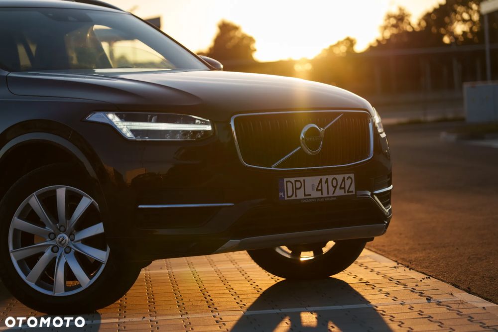 Volvo XC 90 D5 AWD Momentum - 3