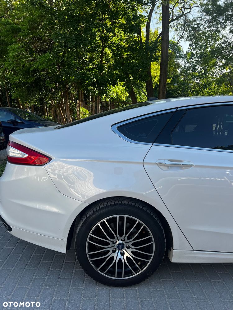 Ford Fusion - 5