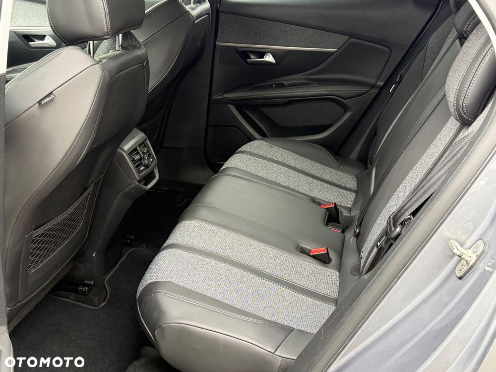 Peugeot 3008 BlueHDi 130 Stop & Start Allure - 27