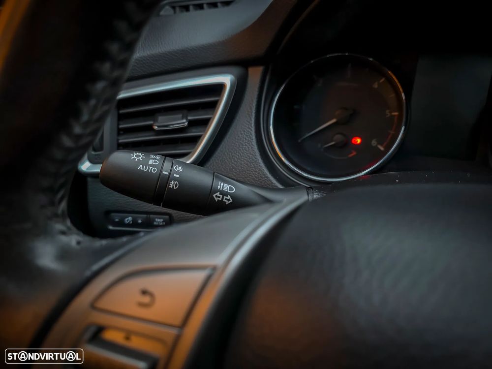 Nissan Qashqai 1.5 dCi Tekna - 24