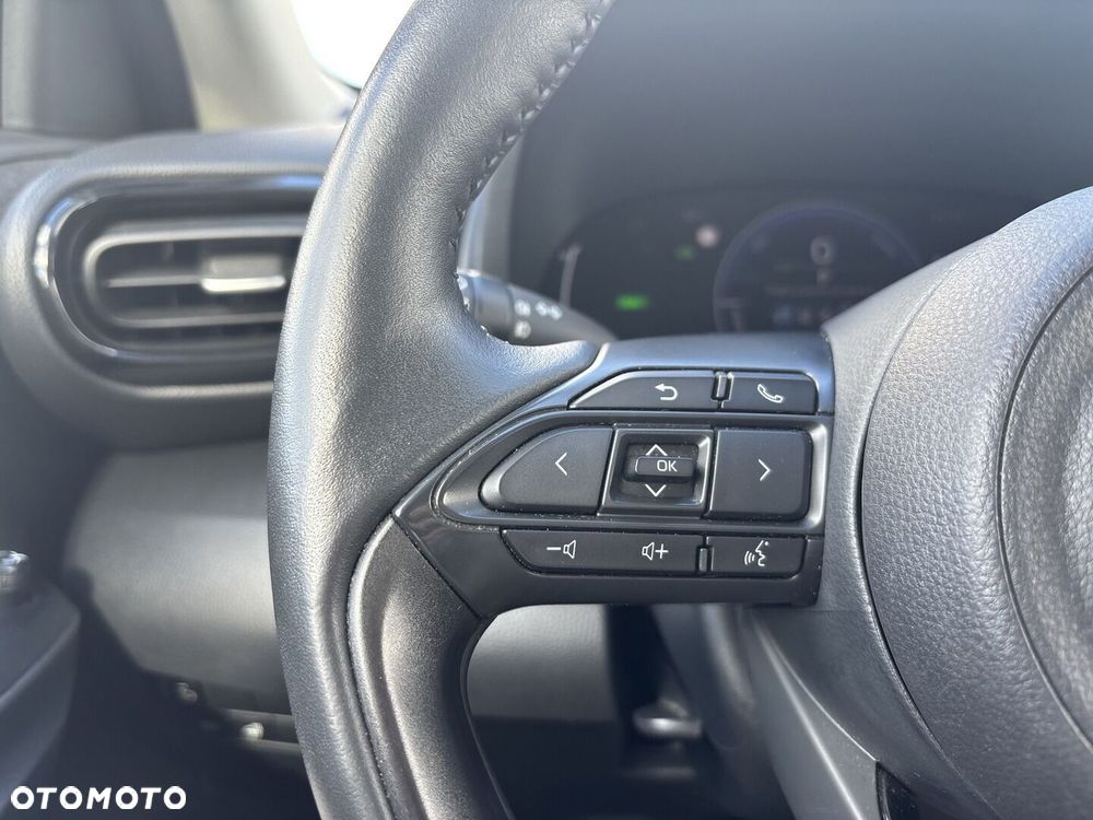 Toyota Yaris Hybrid 1.5 Style - 22