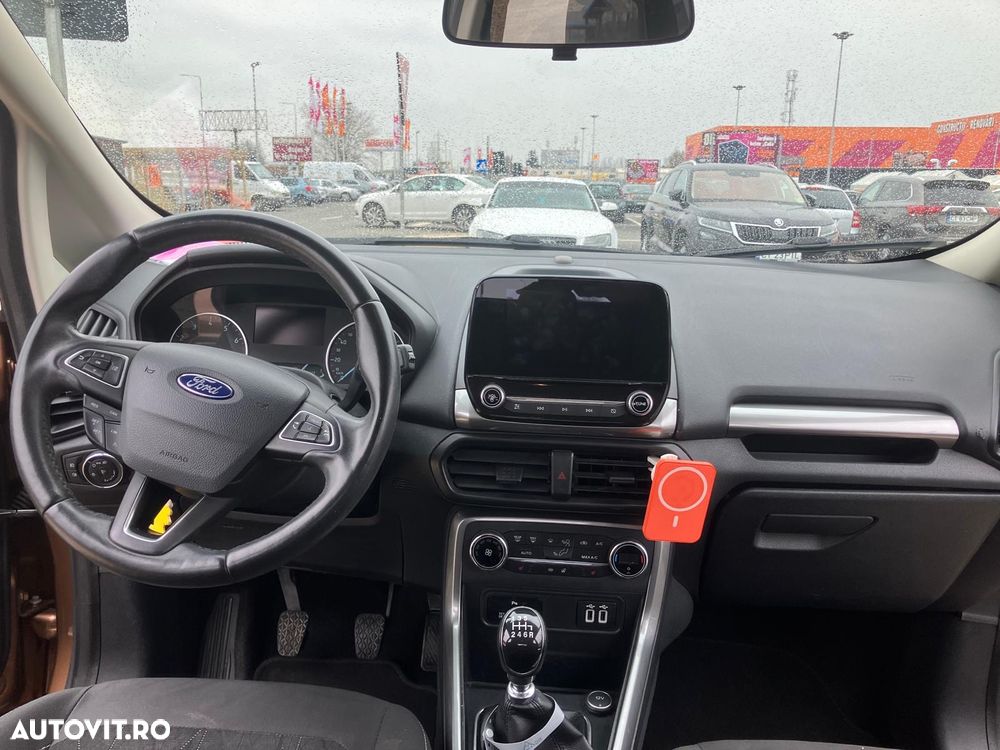 Ford EcoSport - 10