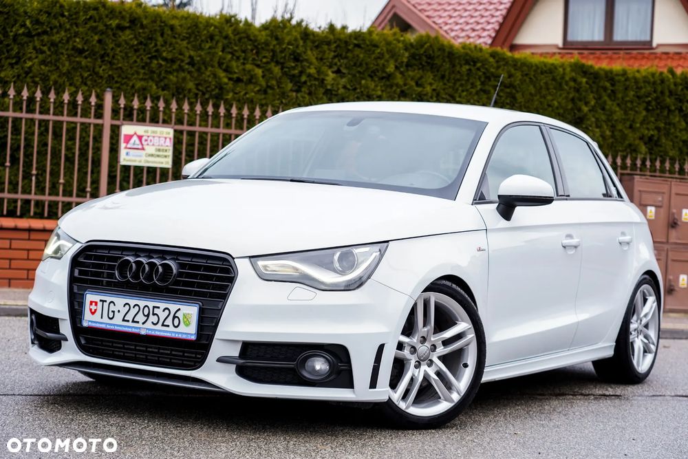 Audi A1 Sportback 1.4 TFSI S tronic S line Sportpaket - 4