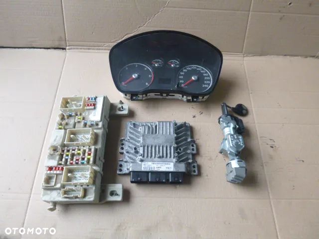 ZESTAW STARTOWY KOMPUTER STACYJKA IMMOBILIZER FORD FOCUS MK2 1.8 TDCI - 2