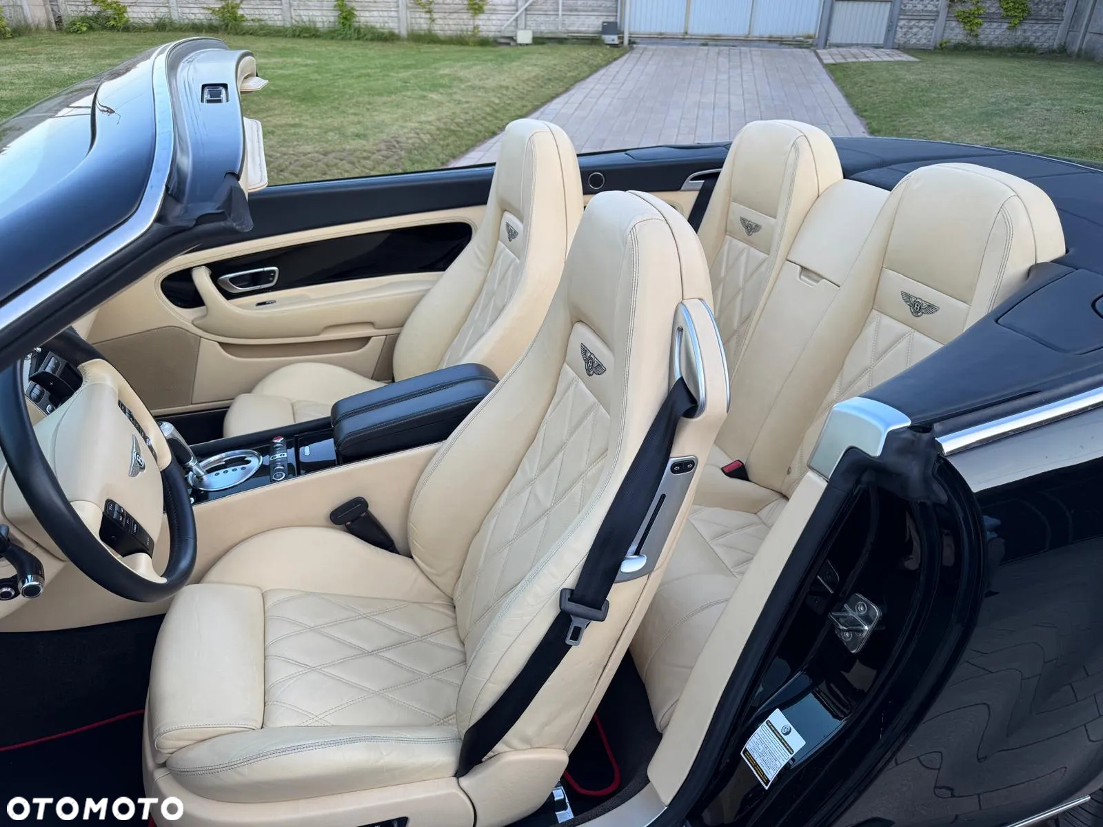Bentley Inny - 12