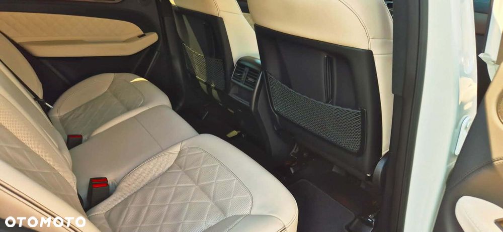 Mercedes-Benz GLE - 24