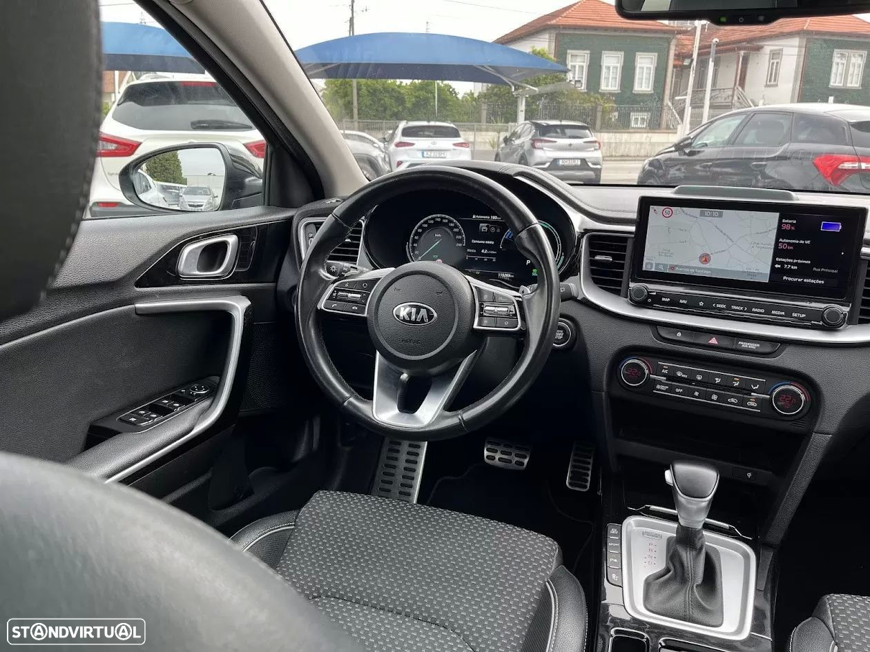 Kia XCeed 1.6 GDi PHEV Drive - 11
