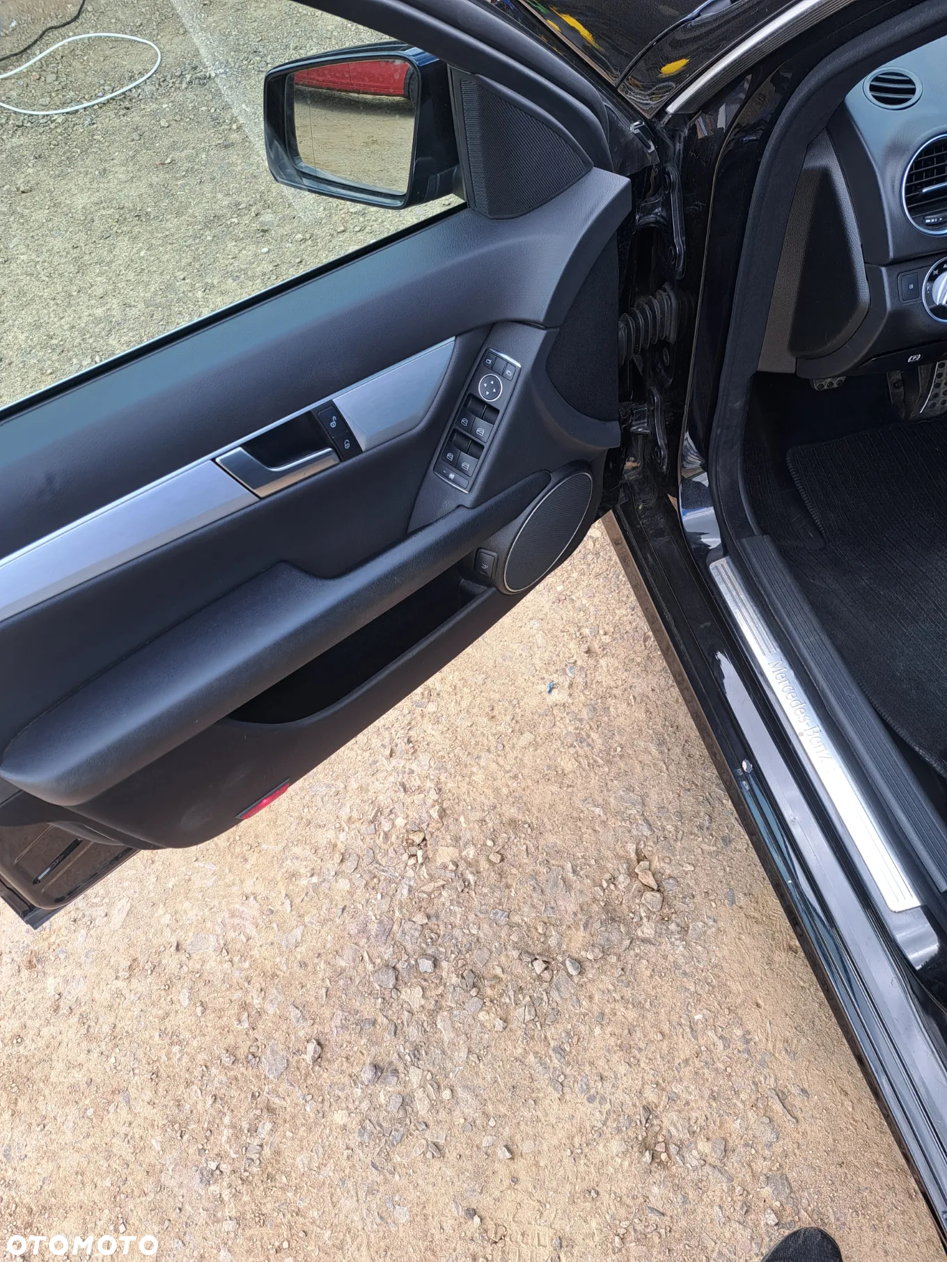 Mercedes-Benz Klasa C 180 T CDI DPF (BlueEFFICIENCY) Avantgarde - 22