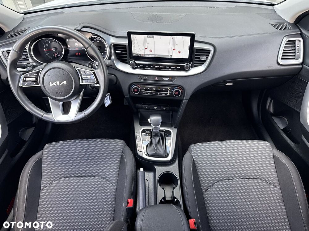 Kia Ceed 1.5 T-GDI M DCT - 16