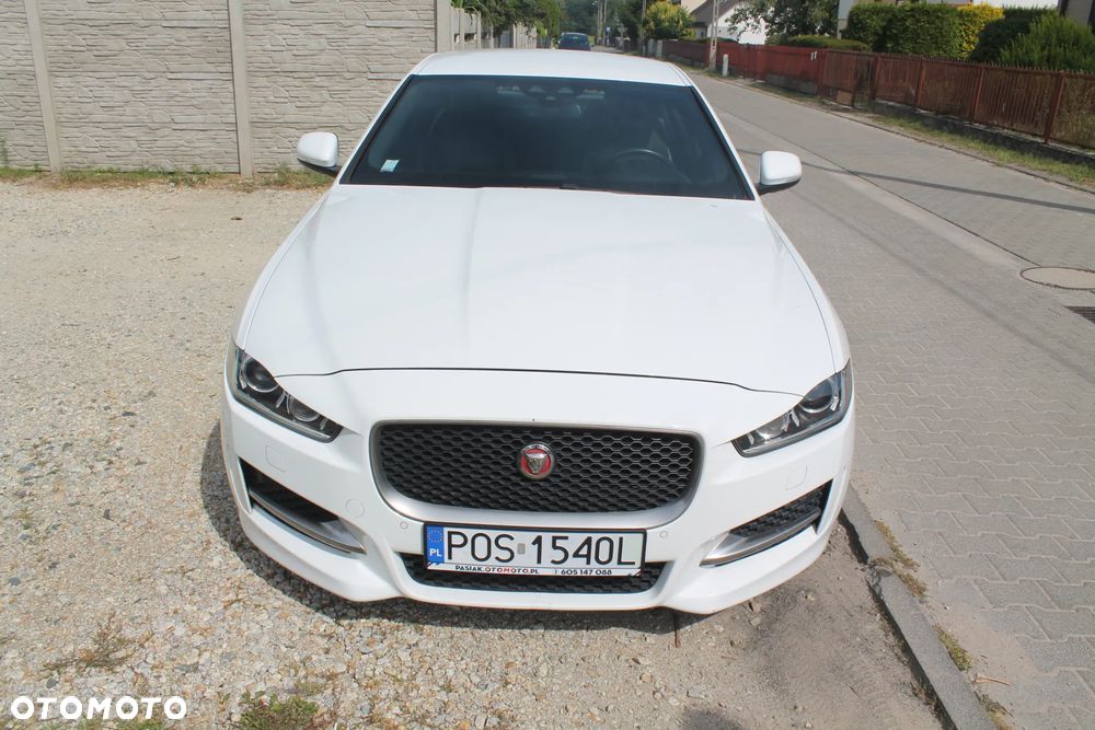 Jaguar XE 20d R-Sport - 2
