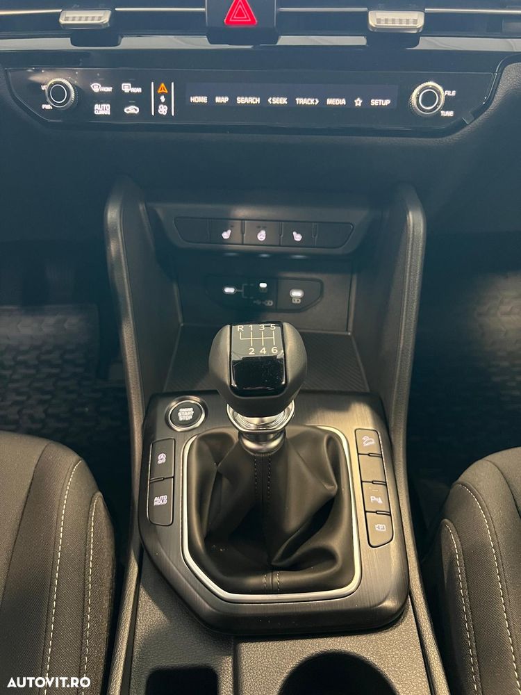 Kia Sportage 1.6 T-GDI 6MT 4x2 Urban - 15