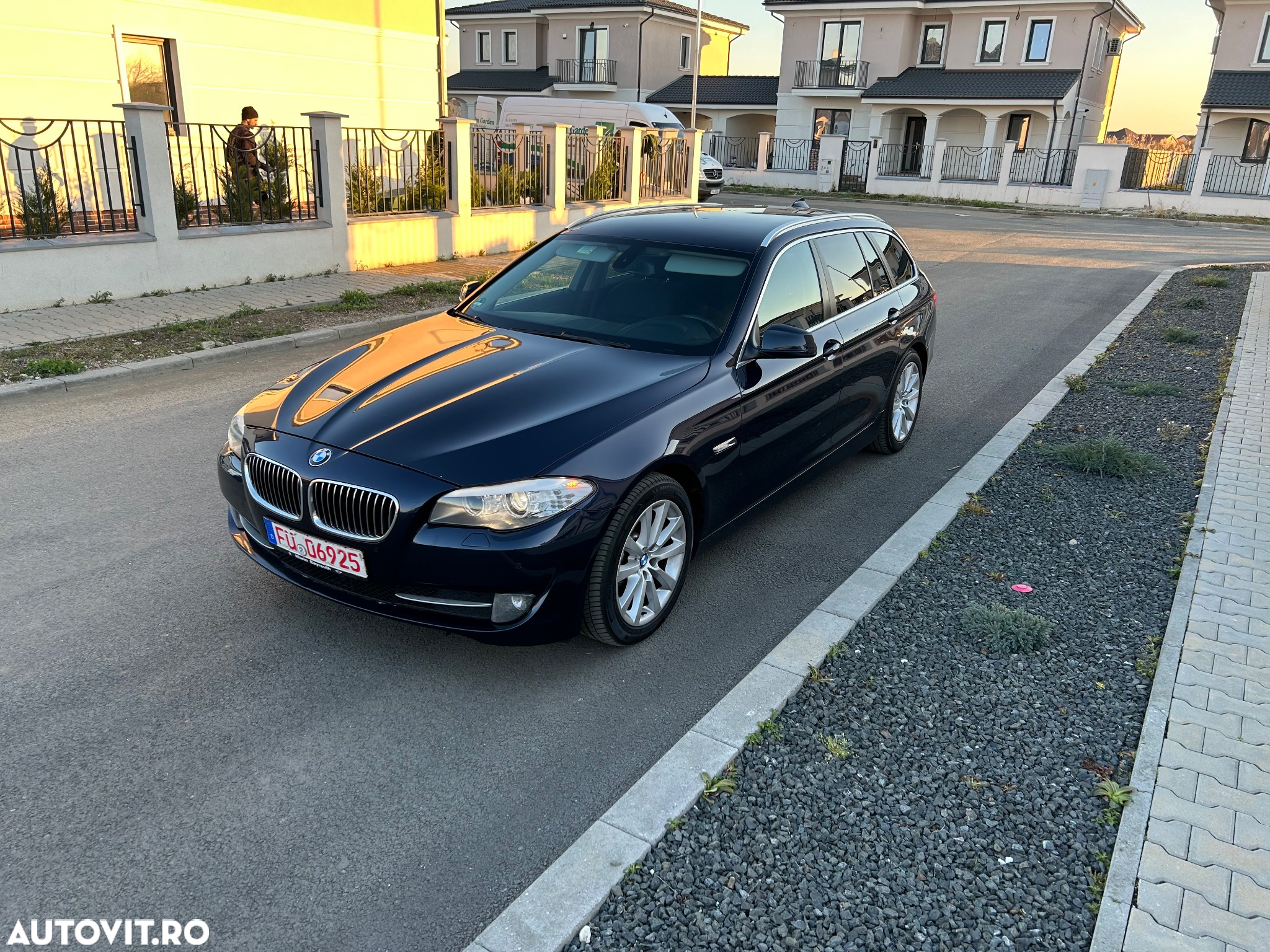 BMW Seria 5 520d - 4