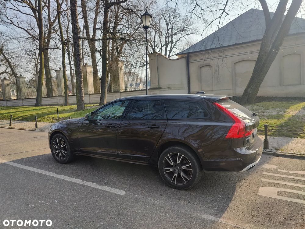 Volvo V90 Cross Country - 7