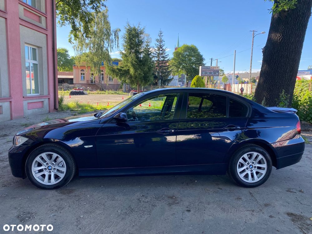 BMW Seria 3 320d - 4