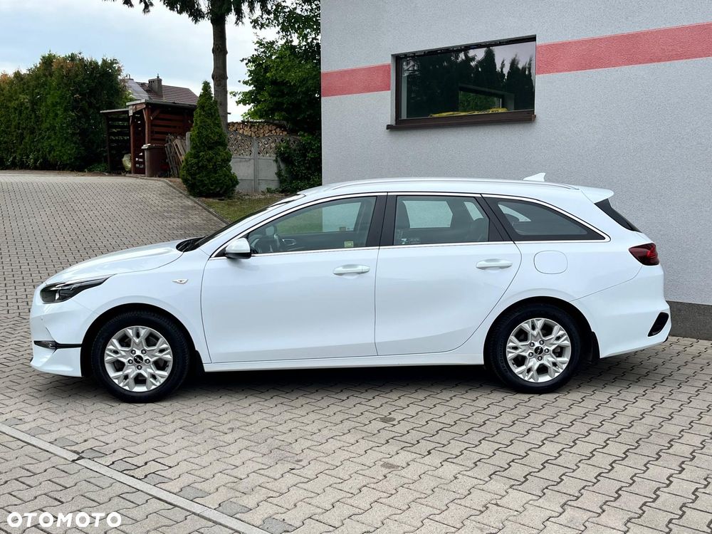 Kia Ceed 1.5 T-GDI M - 4