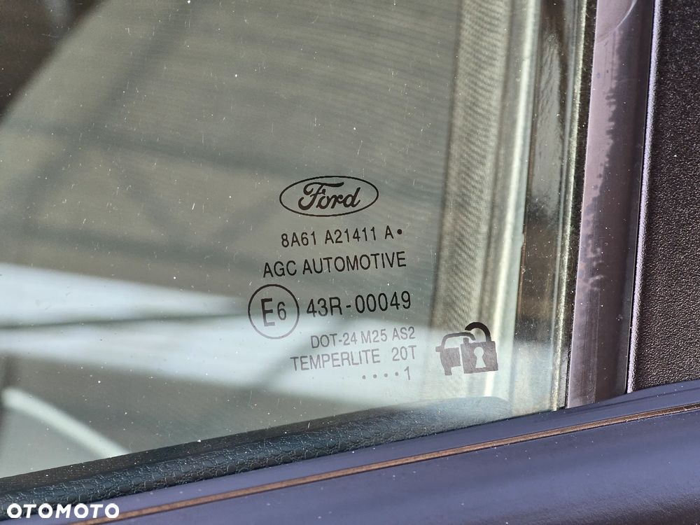 Ford Fiesta 1.25 Ambiente - 36