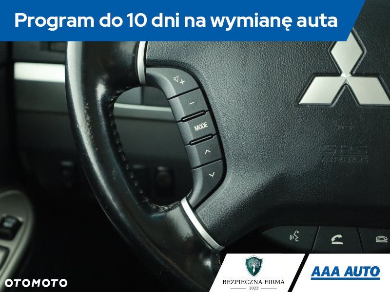 Mitsubishi Pajero - 19